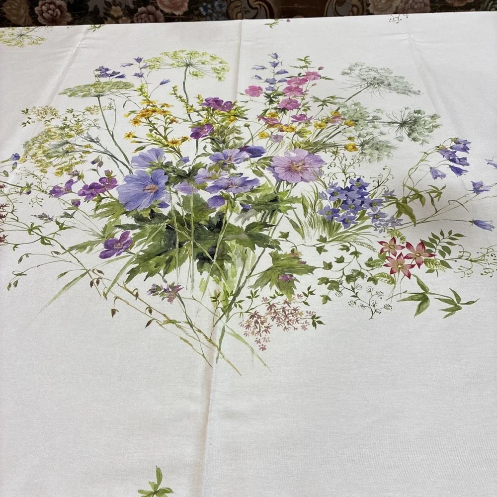 Southern Living Tablecloth Spring Summer Bunnies Easter 70